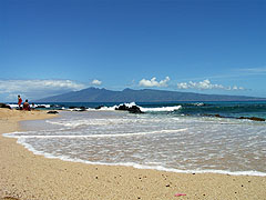 Southern end of the beach at Napili Bay