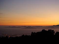 View West from the Berkeley hills (1/10s, f5.6, ISO 400, 75mm eq)