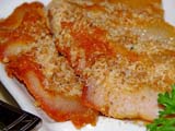 Zen's Roast Pork (pork neck) sprinkled with crushed peanuts